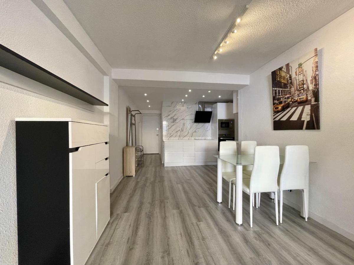 Navasa Modern Poniente Beach Apartment