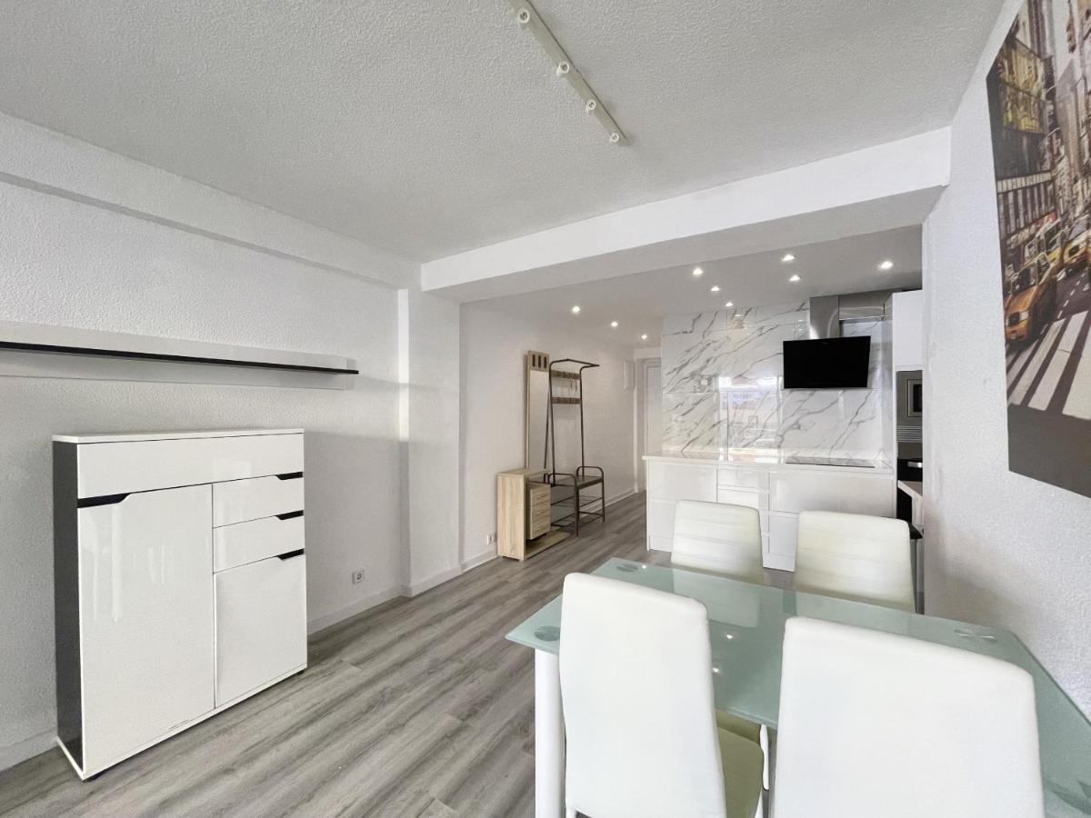 Navasa Modern Poniente Beach Apartment *